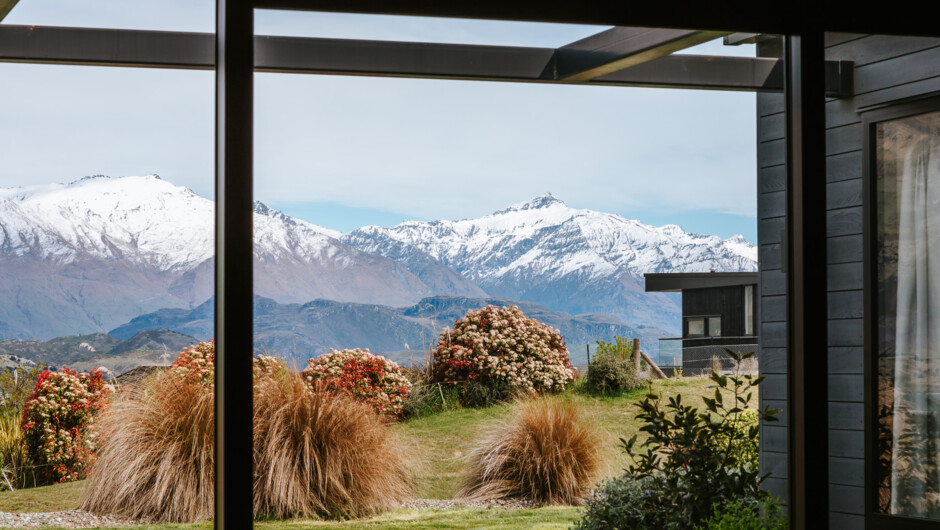 Stunning views of Black Peak & Lake Wanaka.