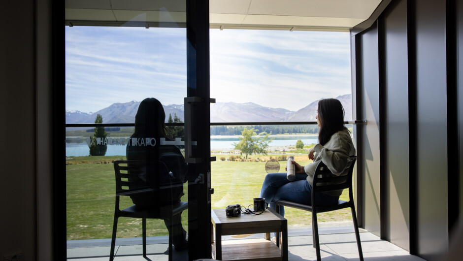 Lakefront lifestyle, the perfect spot to sit back and contemplate your next adventure