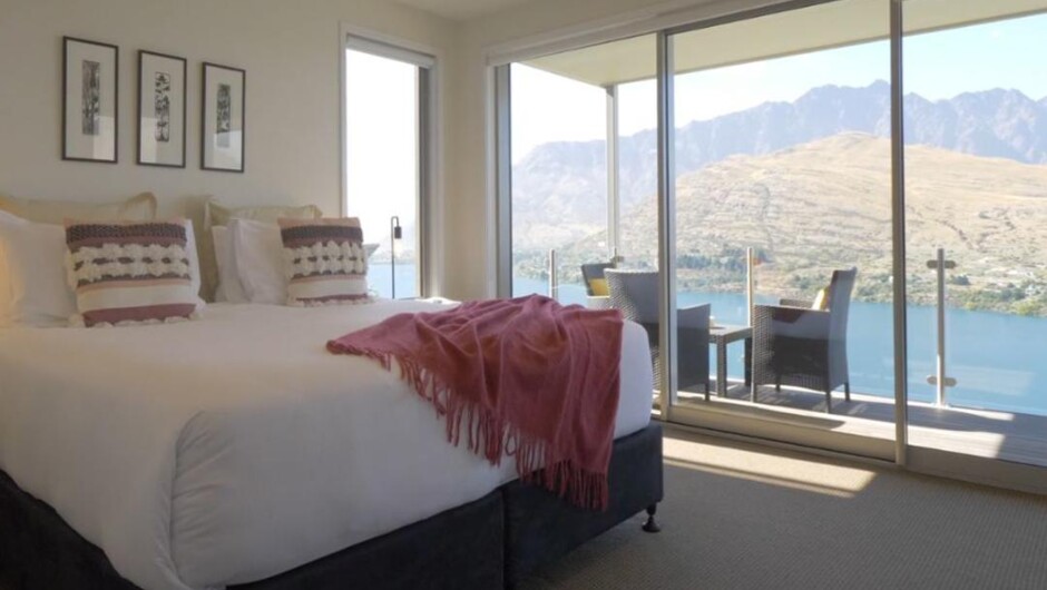 Four bedrooms each with lake and mountain views. Every bedroom has its own ensuite providing privacy and convenience.