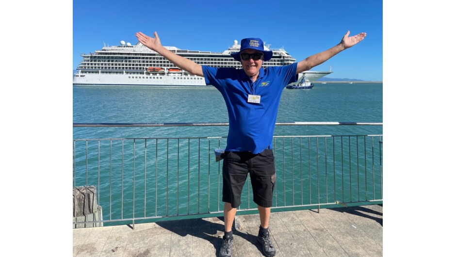 Cruise ship passengers love our City Walking Tour