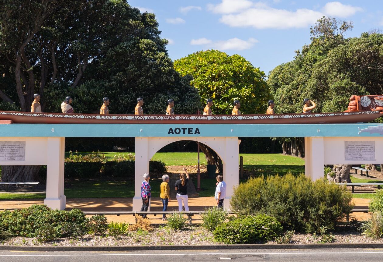 If you’re passing through Pātea, stop in and visit the iconic Aotea Waka Memorial on the main street, commemorating one of the first great canoes in which Māori migrated to New Zealand.