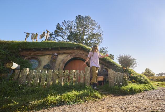Peak behind the scenes of 'The Lord of the Rings' with these iconic film tours.