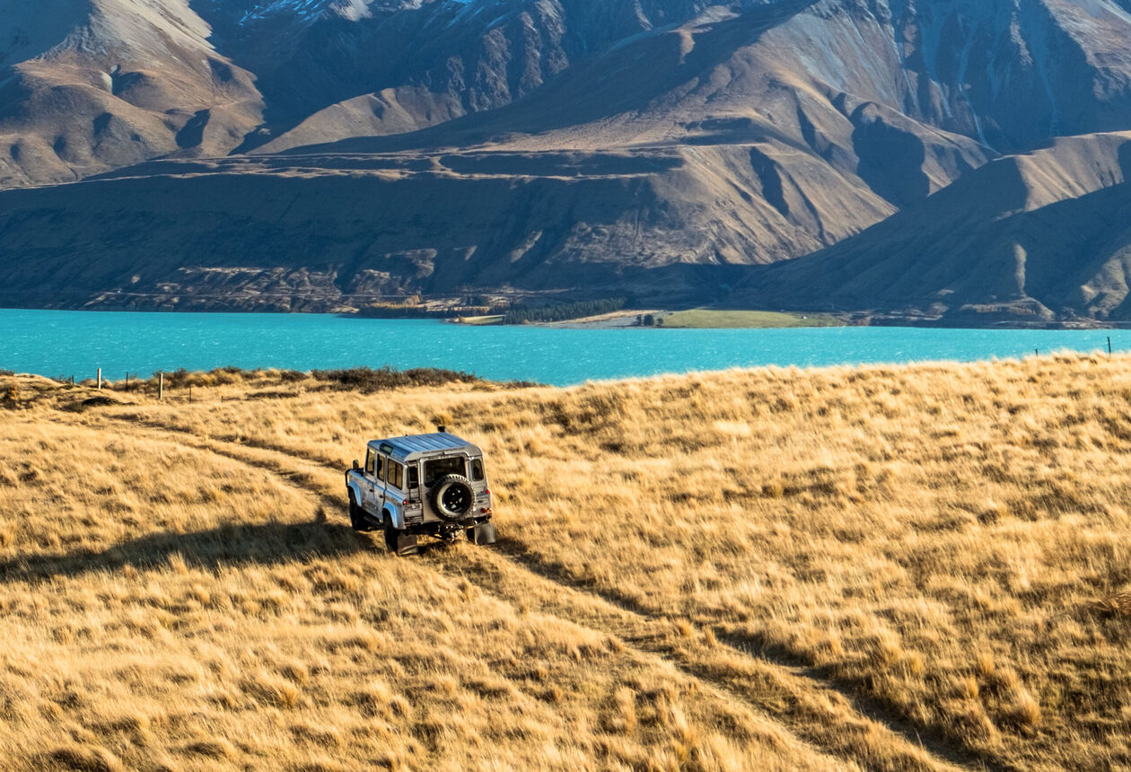 Nestled on the shores of stunning Lake Tekapo, this charming village is a gateway to the region’s famous attractions, including world-class stargazing, Church of the Good Shepherd, and Aoraki / Mount Cook National Park.
