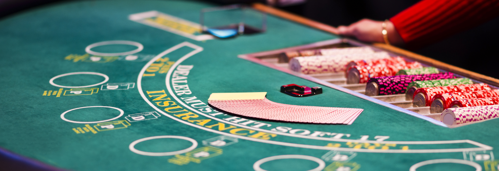 Verbringen Sie eine glamouröse Nacht im Kasino und erleben Sie den Nervenkitzel des Glücksspiels.