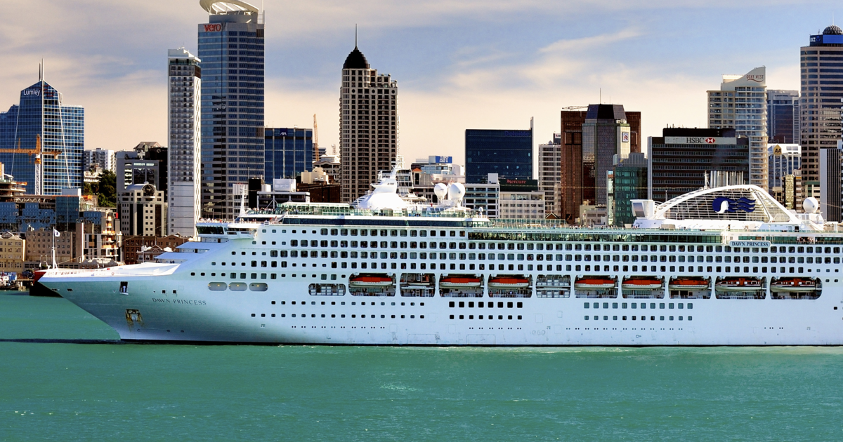 cruise ship from auckland to queenstown