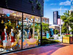 An inviting network of lanes, streets and open spaces, Britomart is a treasure trove of fashionable boutiques and quality gift shops.