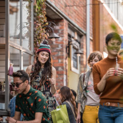 Stroll through areas like Ponsonby Central, Britomart and Wynyard Quarter