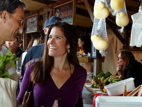 You&#039;ll get to meet Auckland&#039;s friendly growers and producers and feast on fresh, hearty fare at the Farmers&#039; Market.