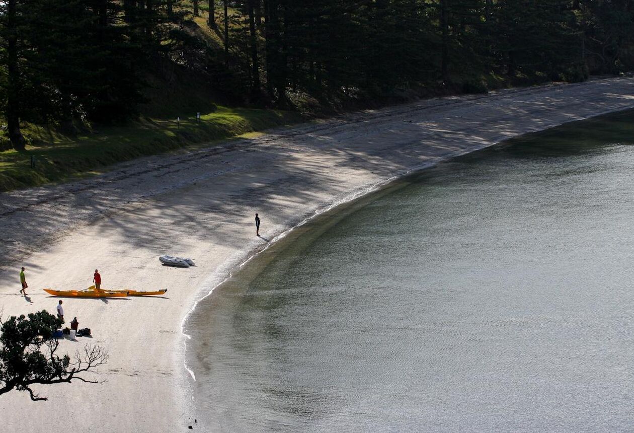 From downtown Auckland you can take a day trip to Motuihe Island, where there’s a choice of excellent beaches and several interesting walks.