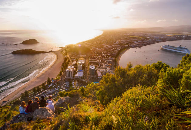 Discover new things to do in Tauranga or explore the coast of the Bay of Plenty to find adventurous, cultural or family-friendly activities. 