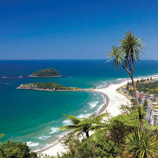 Sandy beaches and blue ocean at Mount Maunganui