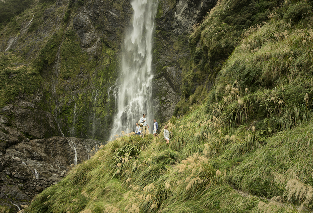 Arthur’s Pass, climbing to more than 900 metres through Arthur's Pass National Park, is the highest and most spectacular pass across the Southern Alps.