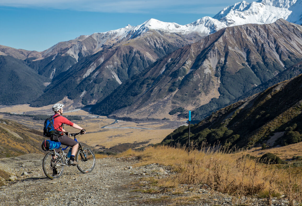 The St James Cycle Trail takes you through stunning mountainous landscapes. The rewards of this remote high-country journey include golden meadows, beech forest, lake and valley – backdropped by snow-capped peaks.