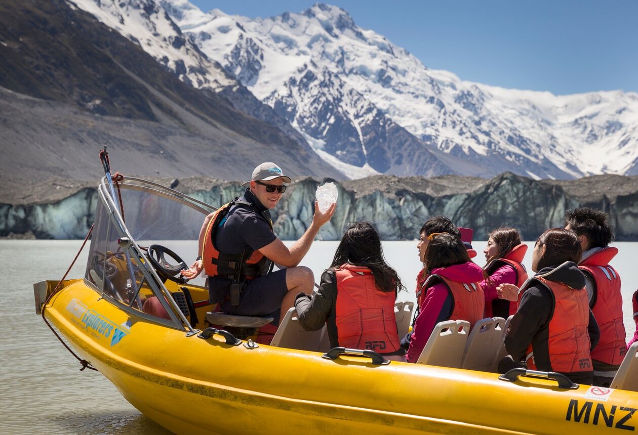 Discover New Zealand's longest glacier with this walk that takes in alpine-fed lakes and glacier moulded landscapes.
