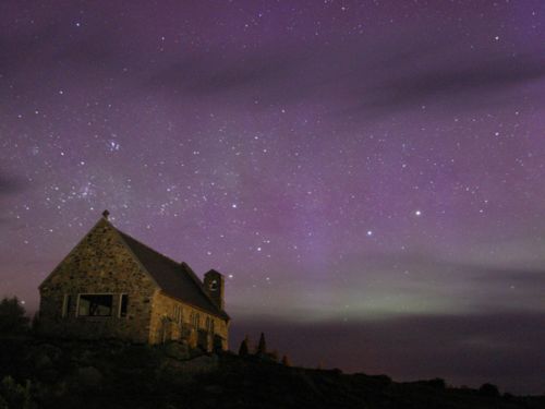 雲のないレイク・テカポの夜空はこの世のものとは思えないほどの美しさです