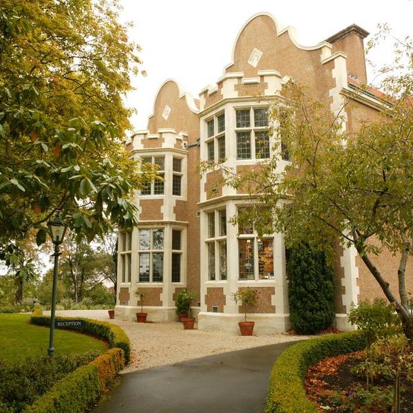 Besuchen Sie das dekadente Olveston-Haus, und reisen Sie in das Jahr 1906 zurück.