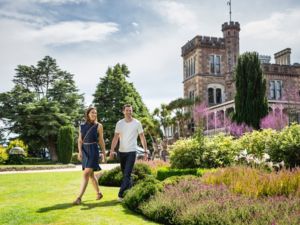 Larnach Castle, Neuseelands einzige Burg, erweckt viktorianische Zeiten wieder zum Leben.