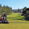 남반구 최초로 1871년 세워진 오타고 골프 클럽이 탁 트인 전망을 자랑한다.