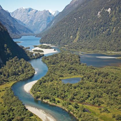 물과 숲이 아름답게 어우러진 아서 계곡