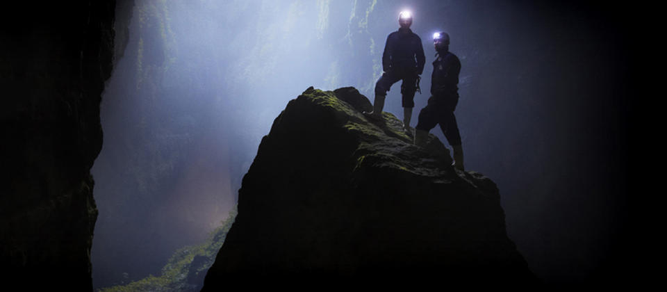 Le Lost World de Waitomo est une aventure captivante de descente en rappel et de visite des grottes.