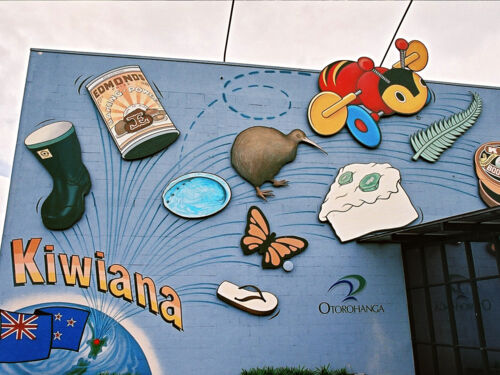 Ōtorohanga is famous for kiwiana - quirky art depicting New Zealand icons