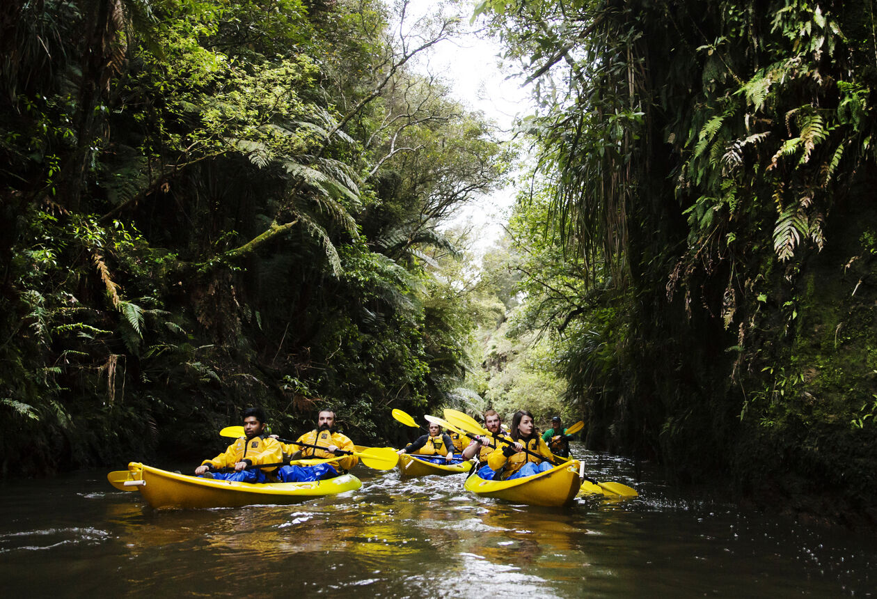 New Zealand's premier rowing venue, Lake Karapiro, is an artificial lake on the Waikato River just six kilometres south-east of Cambridge.