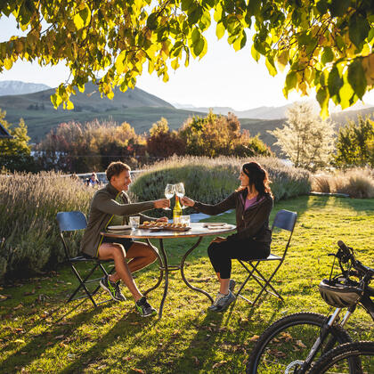 Enjoy great food and wine on the Central Otago Rail trail