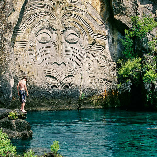 Mine Bay Rock Carvings, Lake Taupo