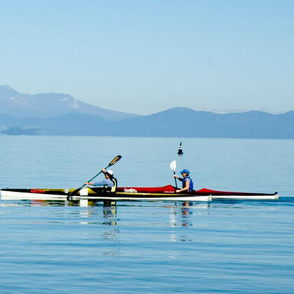 There&#039;s many pretty bays and coves to explore on Lake Taupō.