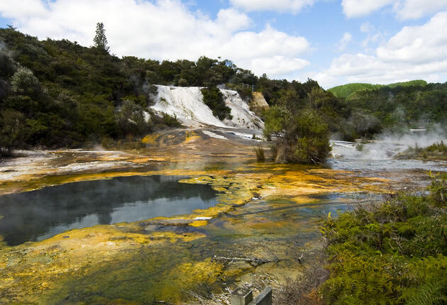 Undoubtedly a geothermal wonderland, Great Lake Taupo is home to boiling mud pools, steaming vents and impressively coloured volcanic rock formations.