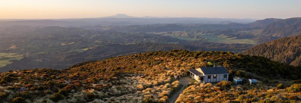 Rangiwahia Hut Track