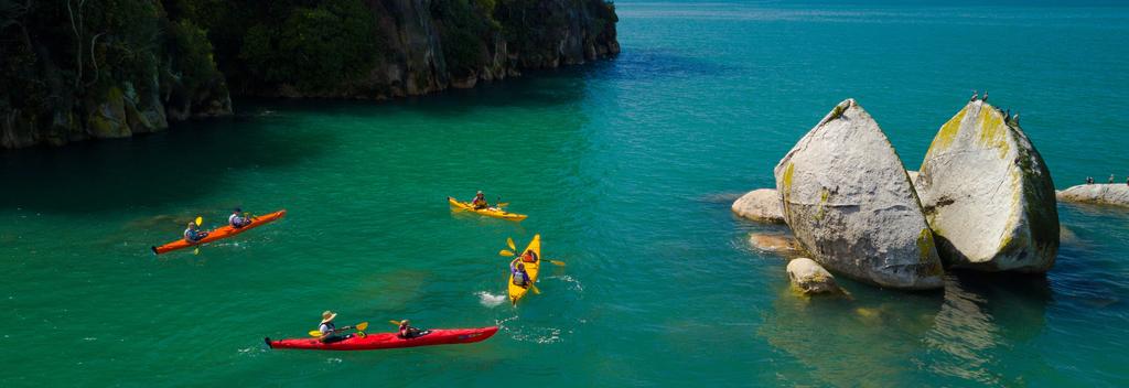 Split Apple Rock Kaiteriteri Kayak Nelson