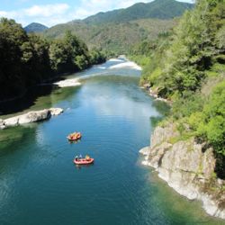 Rafting near Murchison