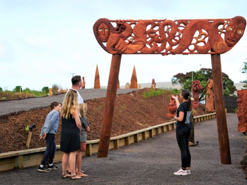 Manea Footprints of Kupe - Entrance