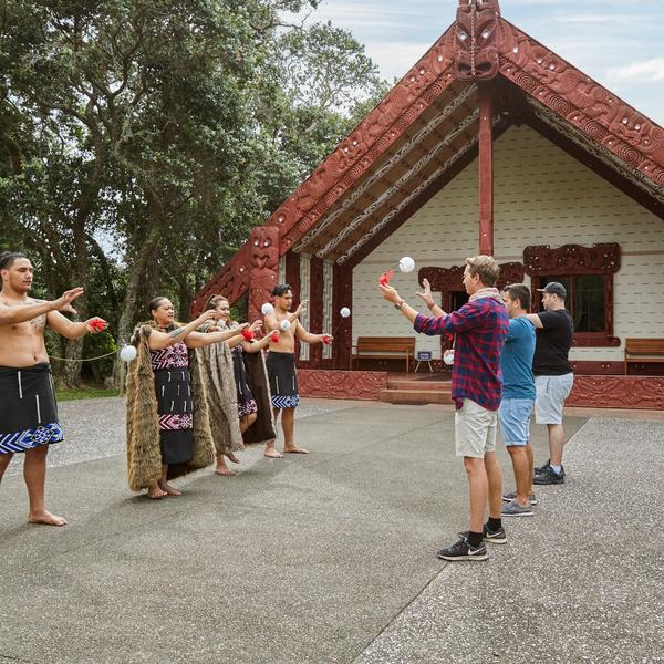Entdecke unsere reiche Māori-Kultur.