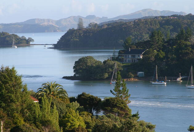 This is a full circle walk with many options for where to start and end.