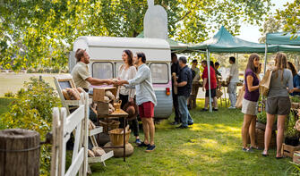 Taste new flavours at the Paihia Market