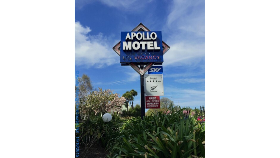 Apollo Motel the star