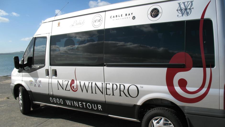 NZWINEPRO 11 SEAT Ford Transit Minibus