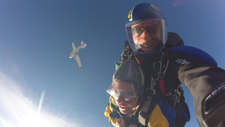 Tandem skydivers in freefall
