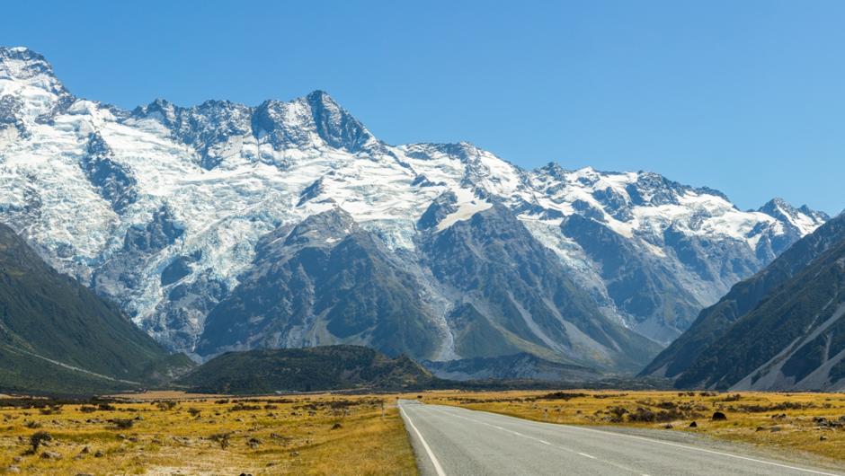 Road leading to Mount Cook, New Zealand
