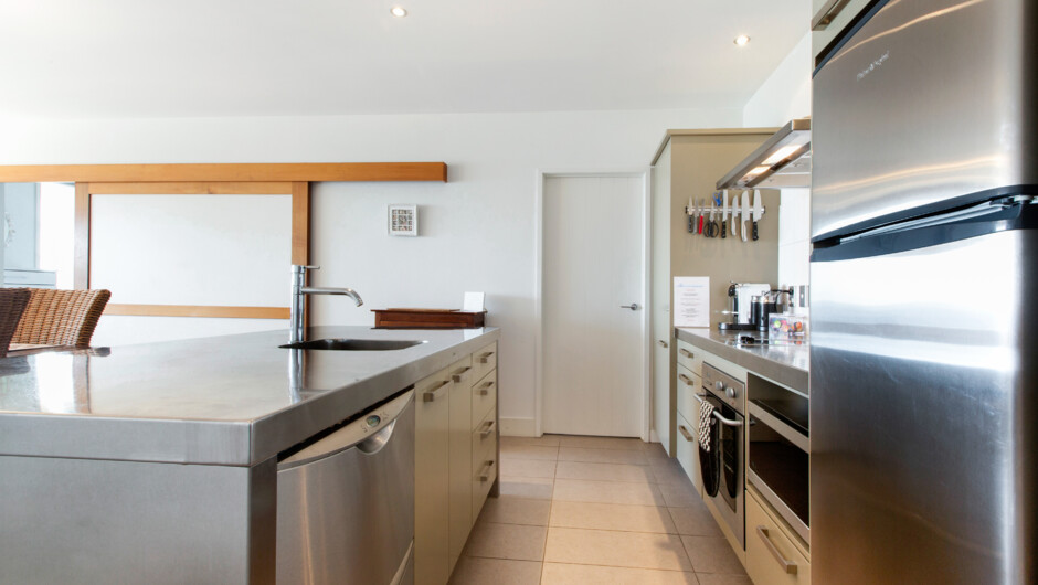 Modern Kitchen - Fully Equipped