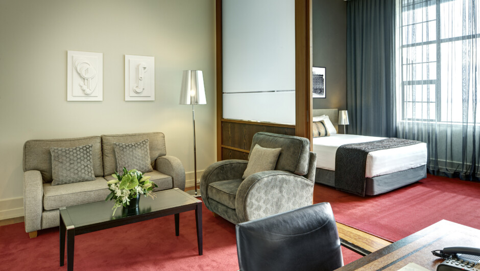 Deluxe Suite Hotel Wing, living, bedroom