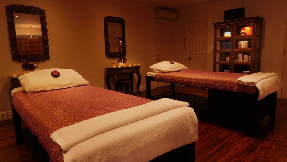One of our decadent romantic couples therapy rooms.