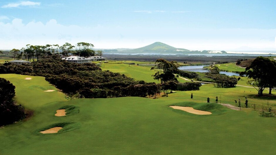 Benefit from our years of experience and connections. Allow us to create the perfect New Zealand golf vacation for you
