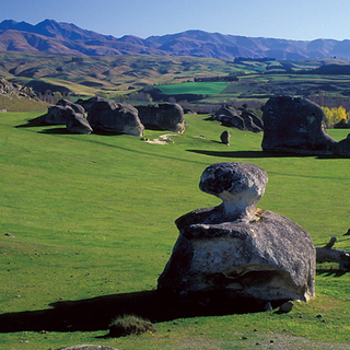 怀塔基（Waitaki）象岩（Elephant Rocks）