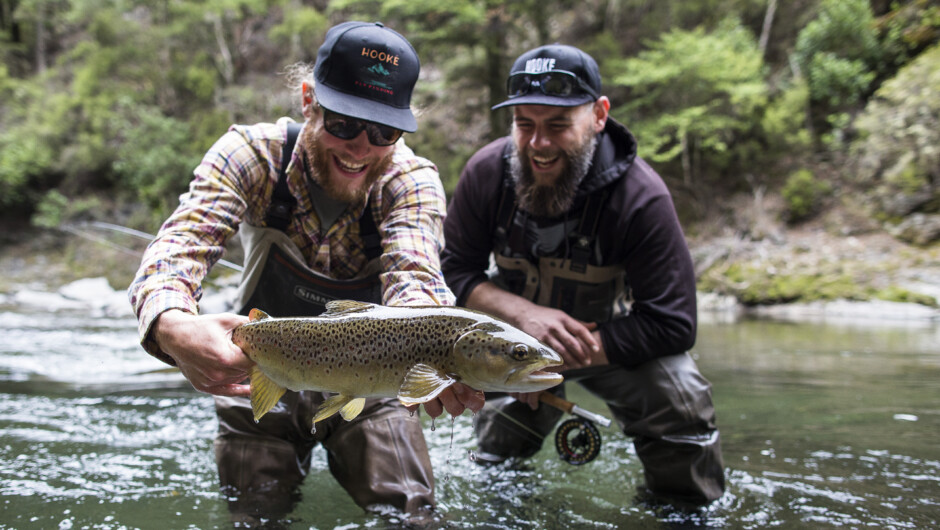 Share your fly fishing experience with a friend at Poronui