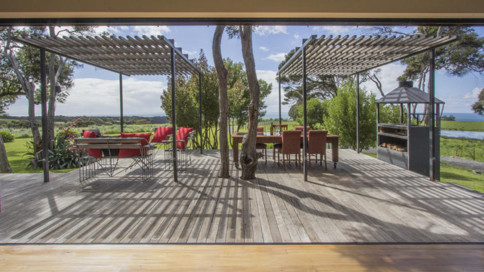 Open verandah to dine and enjoy the views