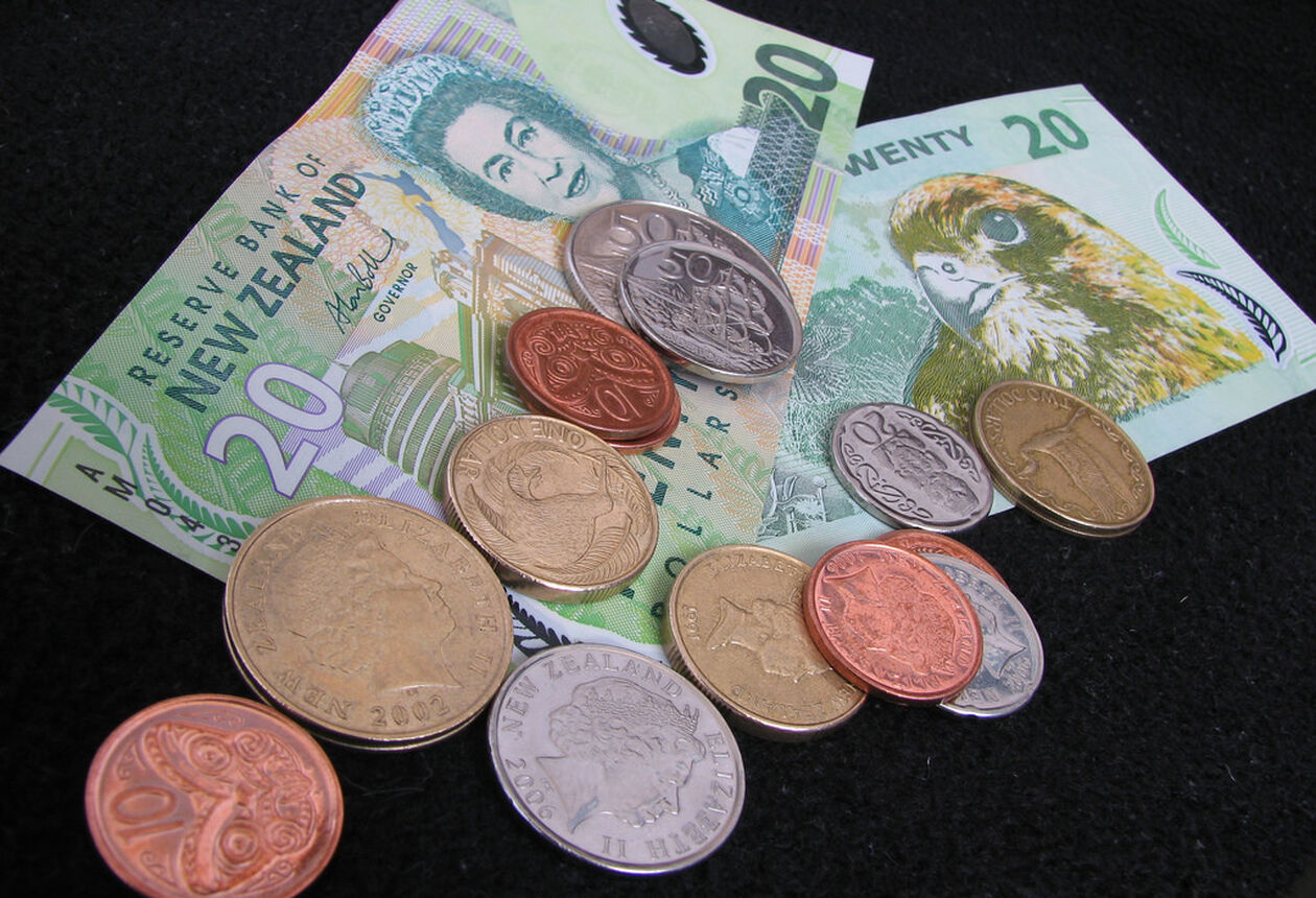 New Zealand's unit of currency is the dollar (NZ$). Find out what travel costs in New Zealand to help you plan your trip.