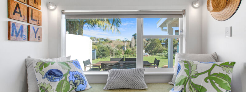 Logo: The Little Blue Bach